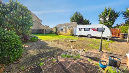 3 bedroom Semi-detached house for sale in Stephens Way, Sleaford, NG34