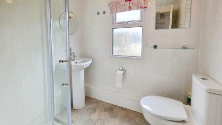 2 bedroom Park home for sale in Braemar Residential Park, Lincoln, LN4