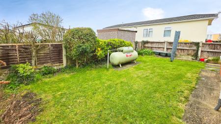 2 bedroom Park home for sale in Braemar Residential Park, Lincoln, LN4