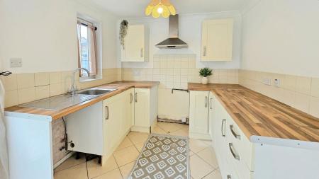 3 bedroom Detached house for sale in Robin Close, Sleaford, NG34