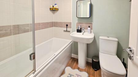 2 bedroom Semi-detached house for sale in Selemba Way, Greylees, NG34