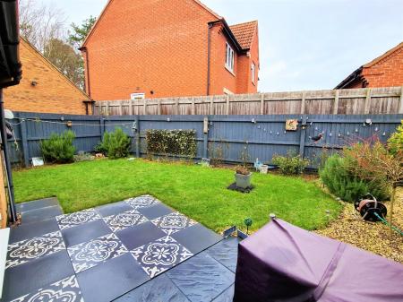 3 bedroom Town house to let in Gleneagles Drive, Greylees, Sleaford, NG34