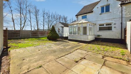 2 bedroom End of terrace house for sale in Delhi Square, Cranwell, NG34