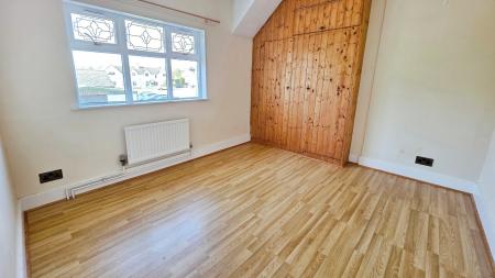 2 bedroom End of terrace house for sale in Delhi Square, Cranwell, NG34