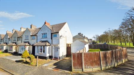 2 bedroom End of terrace house for sale in Delhi Square, Cranwell, NG34