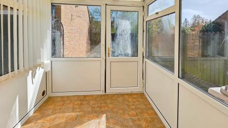 3 bedroom Semi-detached house for sale in Shrubwood Close, Heckington, NG34