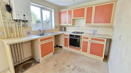 3 bedroom Semi-detached house for sale in Shrubwood Close, Heckington, NG34