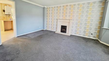 3 bedroom Semi-detached house for sale in Shrubwood Close, Heckington, NG34