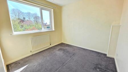 3 bedroom Semi-detached house for sale in Shrubwood Close, Heckington, NG34