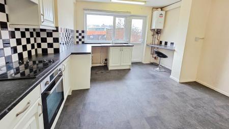 3 bedroom Terraced House for sale in Jubilee Grove, Sleaford, NG34