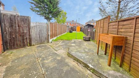 3 bedroom Terraced House for sale in Jubilee Grove, Sleaford, NG34