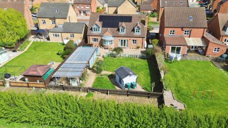 4 bedroom Bungalow for sale in Blasson Way, Sleaford, NG34