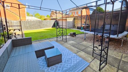 3 bedroom Semi-detached house for sale in Beech Rise, Sleaford, NG34