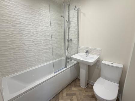 4 bedroom Detached house to let in Nassington Way, Quarrington, NG34