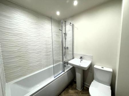 4 bedroom Detached house to let in Nassington Way, Quarrington, NG34
