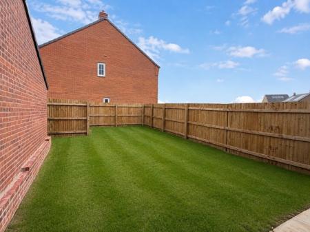 4 bedroom Detached house to let in Nassington Way, Quarrington, NG34
