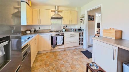 3 bedroom Semi-detached house for sale in Cherry Tree Crescent, Cranwell, NG34