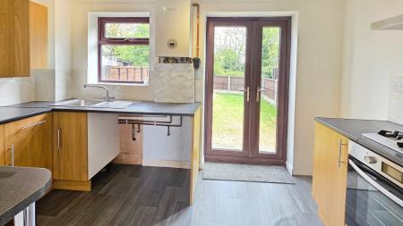 2 bedroom End of terrace house for sale in Woodside Court, Sleaford, NG34