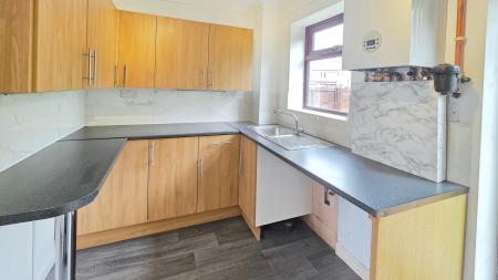 2 bedroom End of terrace house for sale in Woodside Court, Sleaford, NG34