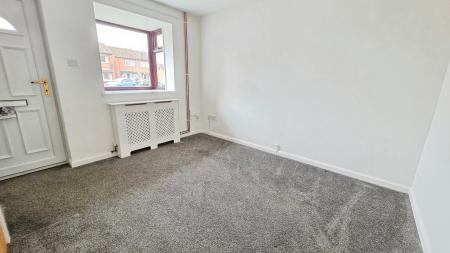 2 bedroom End of terrace house for sale in Woodside Court, Sleaford, NG34