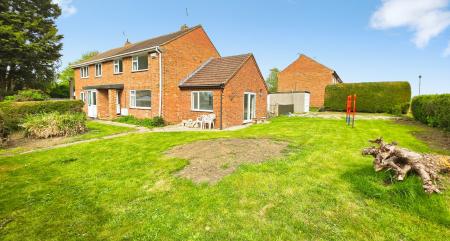 3 bedroom Semi-detached house for sale in Robertson Drive, Sleaford, NG34