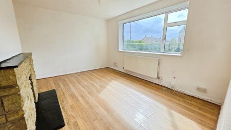 3 bedroom Semi-detached house for sale in Robertson Drive, Sleaford, NG34