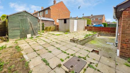 3 bedroom Semi-detached house for sale in Robertson Drive, Sleaford, NG34