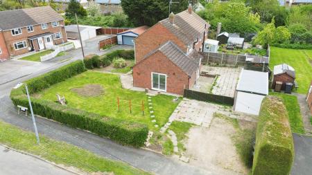 3 bedroom Semi-detached house for sale in Robertson Drive, Sleaford, NG34