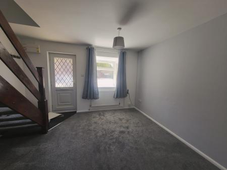 2 bedroom Flat to let in Woodside Court, Sleaford, NG34