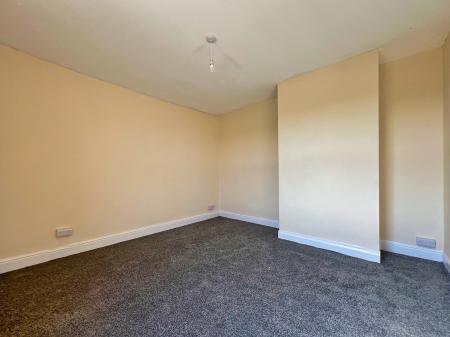 3 bedroom Semi-detached house to let in Electric Station Road, Sleaford, NG34