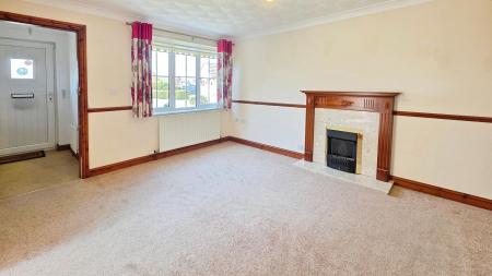 2 bedroom Semi-detached bungalow for sale in Maple Grove, Heckington, NG34