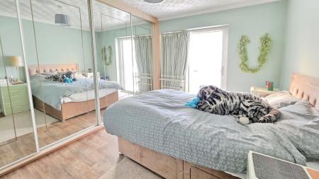 2 bedroom Semi-detached bungalow for sale in West Road, Ruskington, NG34