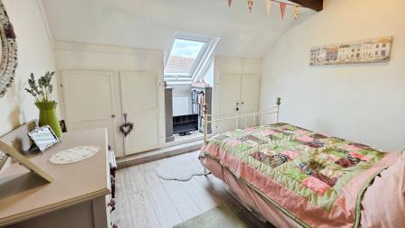 4 bedroom Detached house for sale in Church Street, Great Hale, NG34