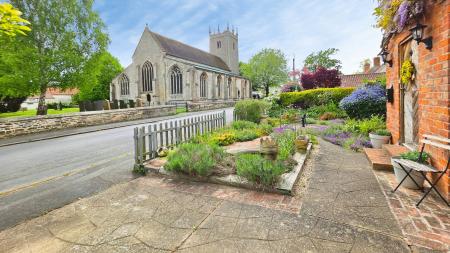 4 bedroom Detached house for sale in Church Street, Great Hale, NG34
