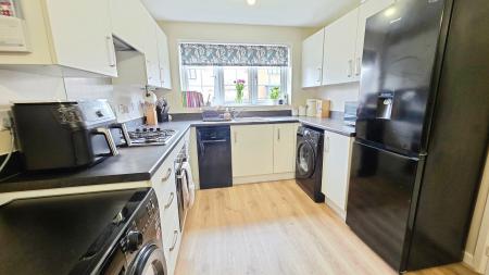 3 bedroom Semi-detached house for sale in Nassington Way, Sleaford, NG34