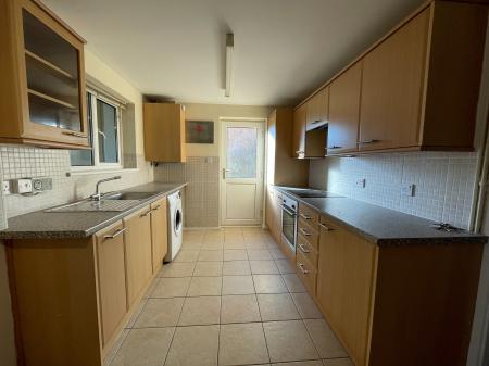 3 bedroom Semi-detached house to let in Stephenson Ave, Grantham, NG31