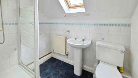 3 bedroom Semi-detached house to let in Redwood Avenue, Southfields, Sleaford, NG34