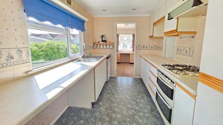 2 bedroom Park home for sale in Lindum Park, Ruskington, NG34