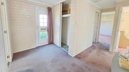 2 bedroom Park home for sale in Lindum Park, Ruskington, NG34