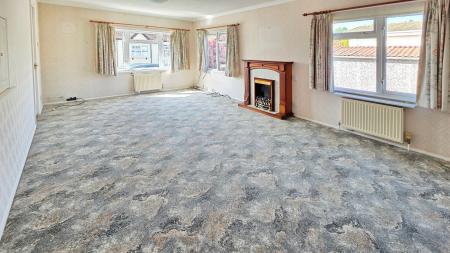 2 bedroom Park home for sale in Lindum Park, Ruskington, NG34