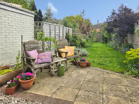 2 bedroom End of terrace house for sale in Mareham Lane, Sleaford, NG34