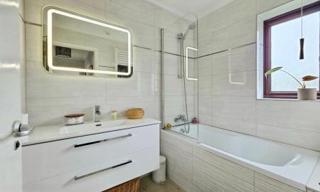 3 bedroom Detached house for sale in Gorse Lane, Leasingham, NG34