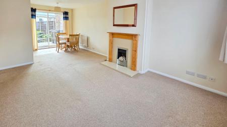 3 bedroom Semi-detached house for sale in Durham Avenue, Sleaford, NG34