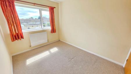3 bedroom Semi-detached house for sale in Durham Avenue, Sleaford, NG34