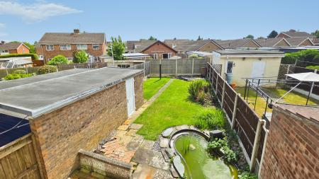 3 bedroom Semi-detached house for sale in Durham Avenue, Sleaford, NG34