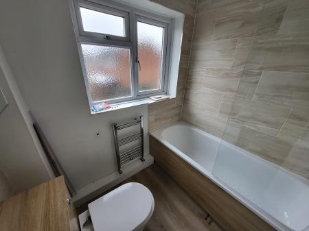 3 bedroom Terraced House to let in Joel Square, Cranwell, NG34