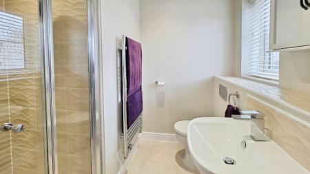 4 bedroom Detached house to let in Glengarry Way, Greylees, Sleaford, NG34