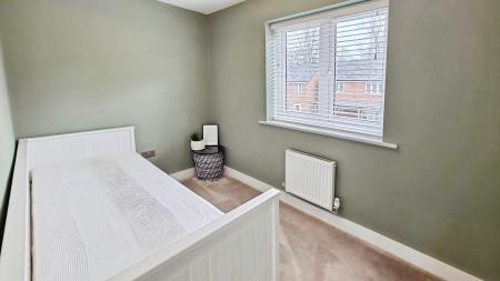 4 bedroom Detached house to let in Glengarry Way, Greylees, Sleaford, NG34