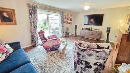3 bedroom Semi-detached house for sale in High Street, Helpringham, NG34