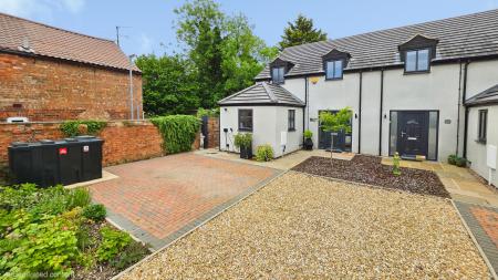 High Street, Helpringham, NG34